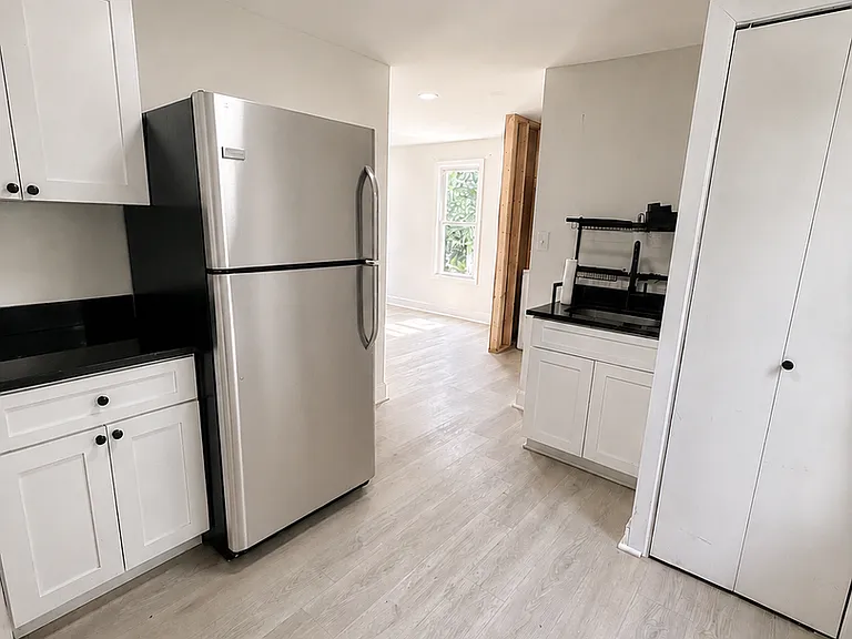 7612 Hackett Ave — Photo 11