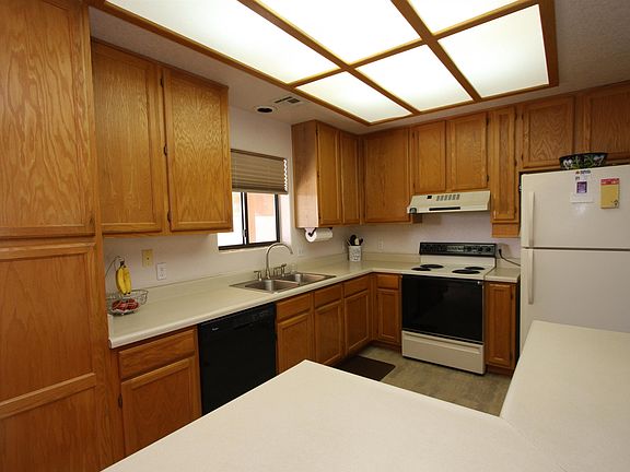 5th image of 11287 E 37th Pl