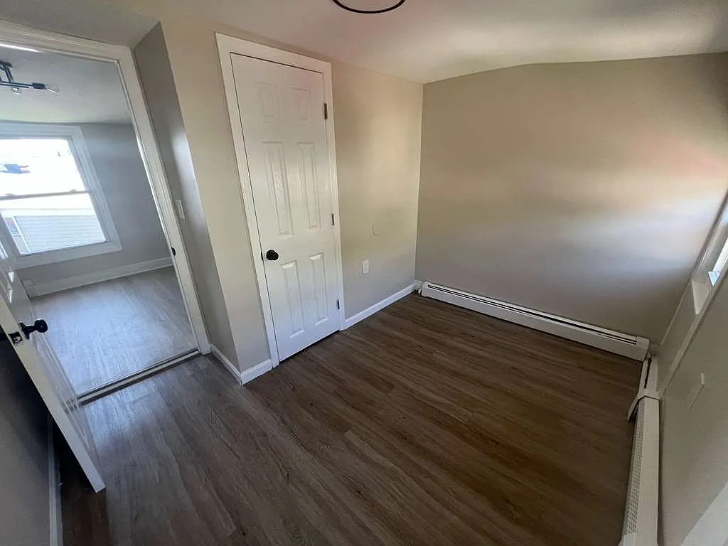 2 bed, $1,650 — Photo 4