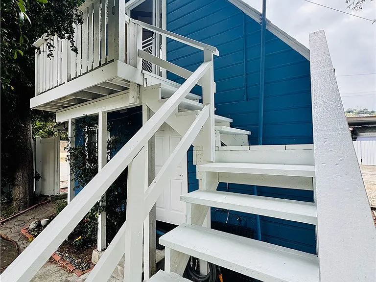 24263 Los Codona Ave #C — Photo 2