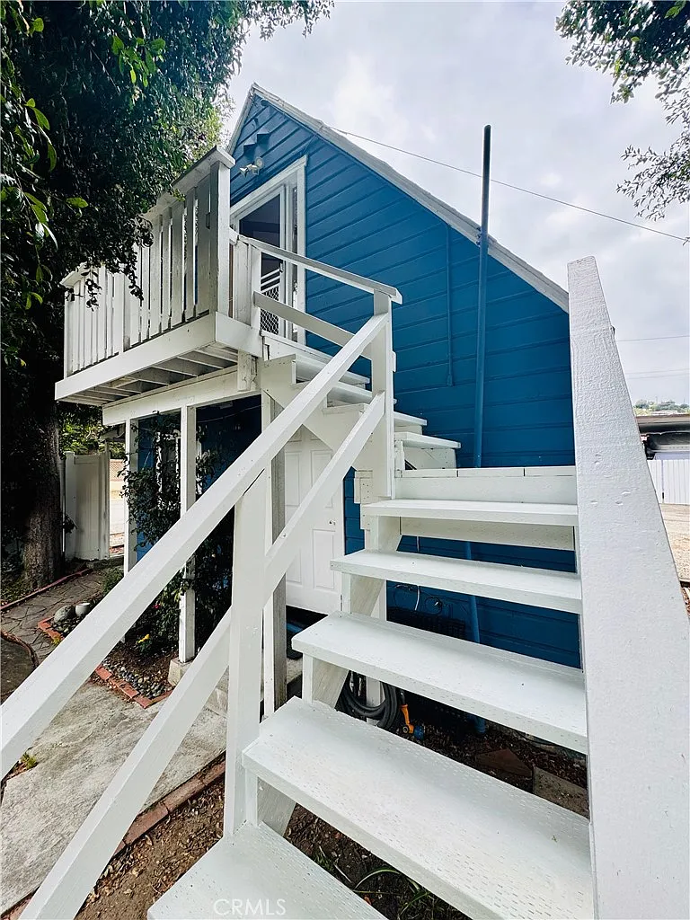 Building Photo - 24263 Los Codona Ave #C