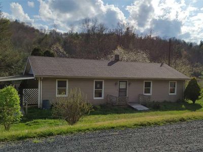 1003 Parsons Hill Rd, Lansing, NC, 28643