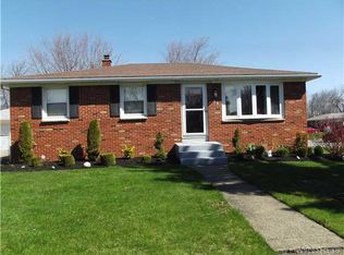108 Willowcrest Dr, Buffalo, NY 14224
