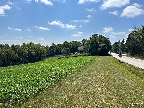 3rd image of 4909 Elder Rd
