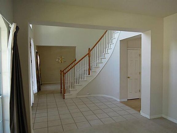 2nd image of 2874 Crestview Dr