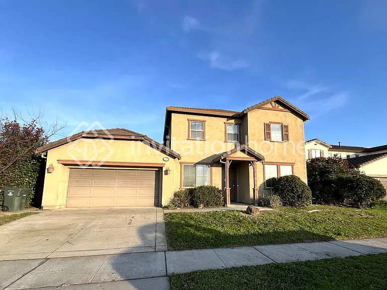 4039 Huston Way — Photo 1