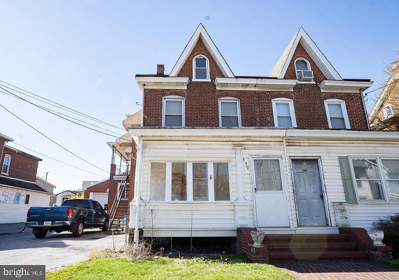 349 N Reading Ave photo 1