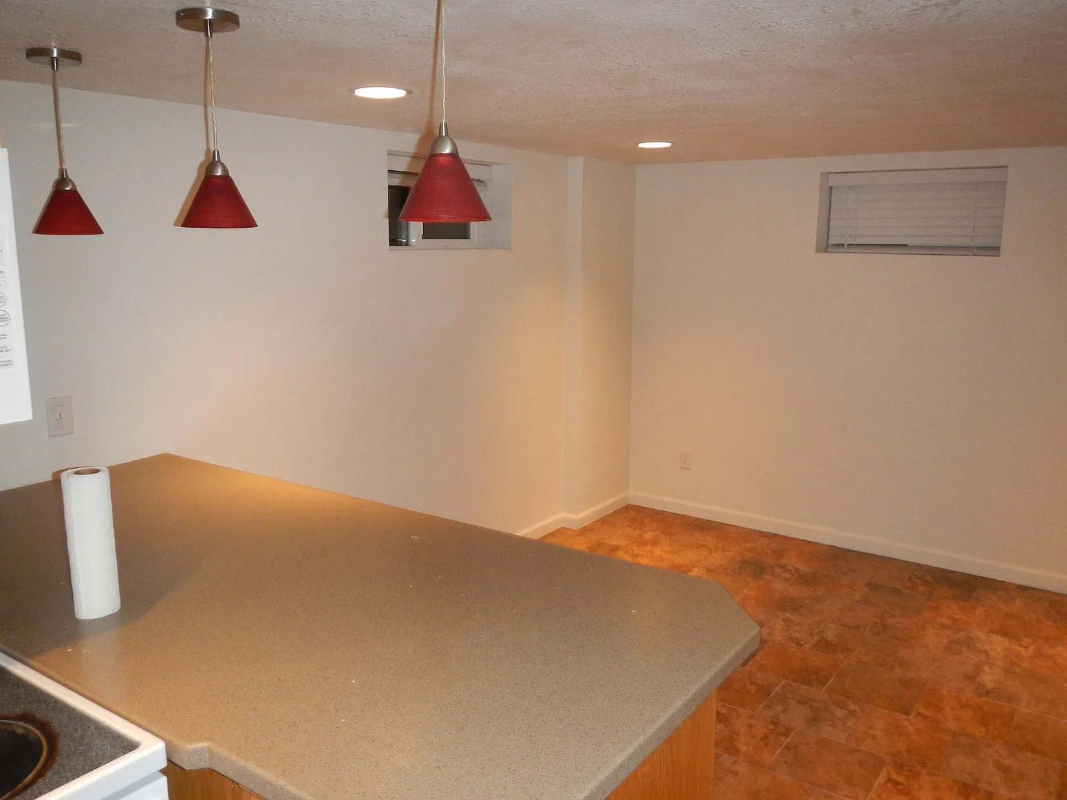 2 bed, 864 sqft, $1,000 — Photo 3