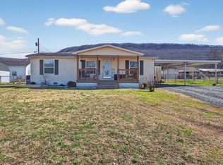 493 Woodmont Dr, Powells Crossroads, TN 37397