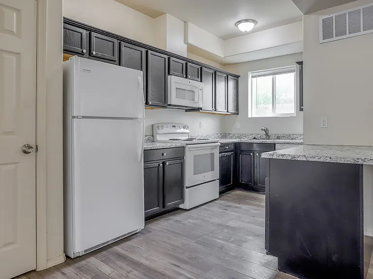 3887 W 7th Ave #B110 — Photo 37