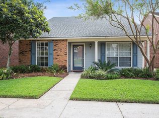 1013 E Tom Stokes Ct, Baton Rouge, LA 70810