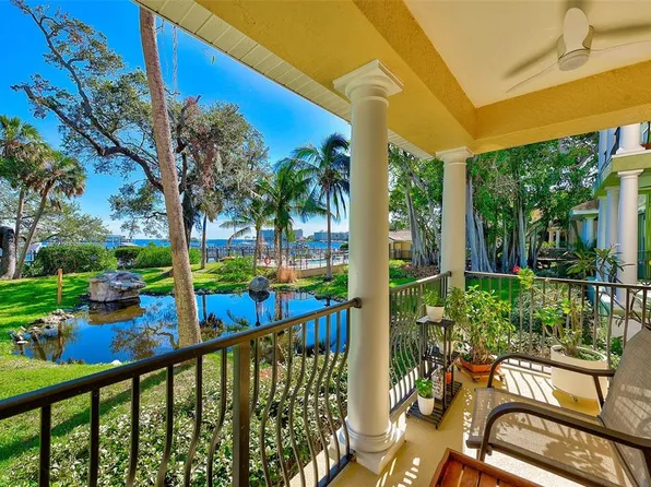 144 Banyan Bay Dr, Saint Petersburg, FL 33705