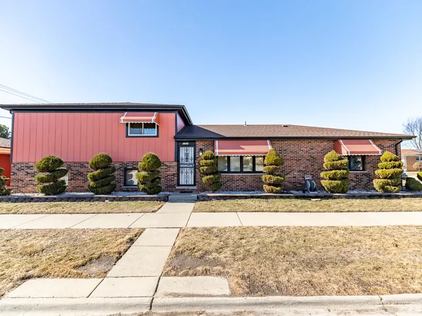 1101 Lucas St, Calumet City, IL 60409