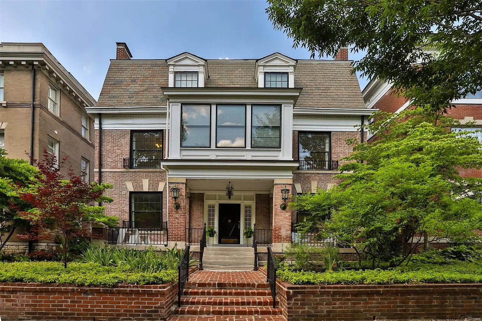 5 Lenox Pl photo 1