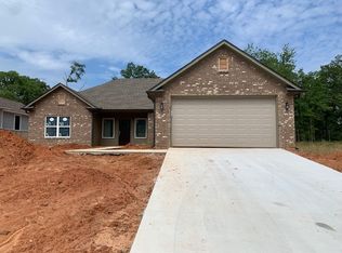 1311 Frankie Ln, Longview, TX 75604