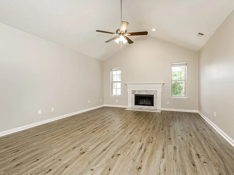 722 Lou Gehrig Cir — Photo 3