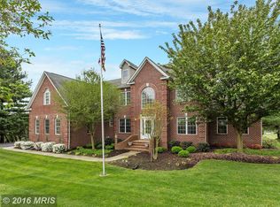 5200 Equestrian Dr, Sykesville, MD 21784