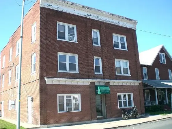 21 N Henderson St APT 3C, Lock Haven, PA 17745