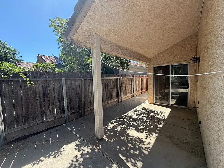 5246 W Magill Ave — Photo 17