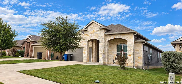 4 bed, 3.0 bath, 2908 sqft, $2,550 — Photo 2