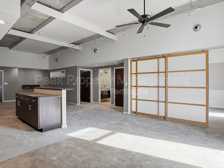 112 E Clay St #3C — Photo 14