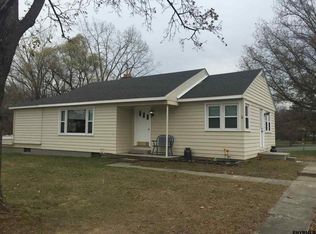 282 Elm Ave E, Selkirk, NY 12158