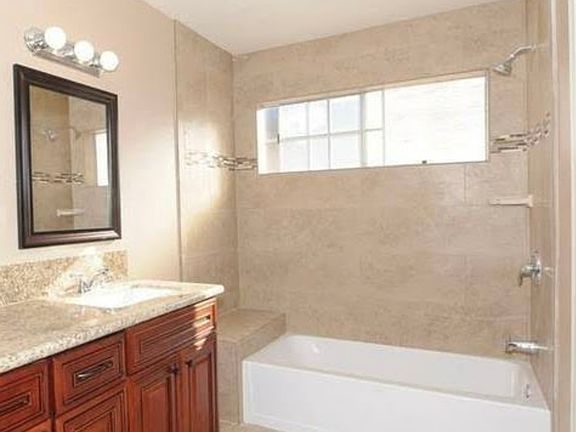 4th image of 13940 Lemoli Ave