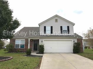 924 Needle Ridge Ln, Brownsburg, IN 46112