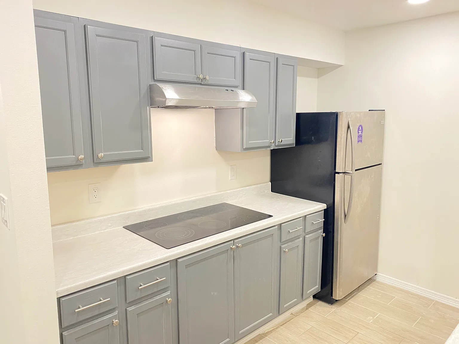 3500 Carmen Ave — Photo 1