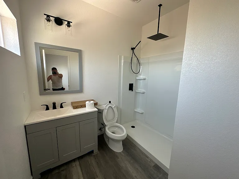 445 W Swain Rd — Photo 4