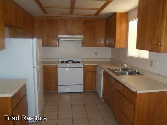 3rd image of 6672 Mesquite Ave APT C