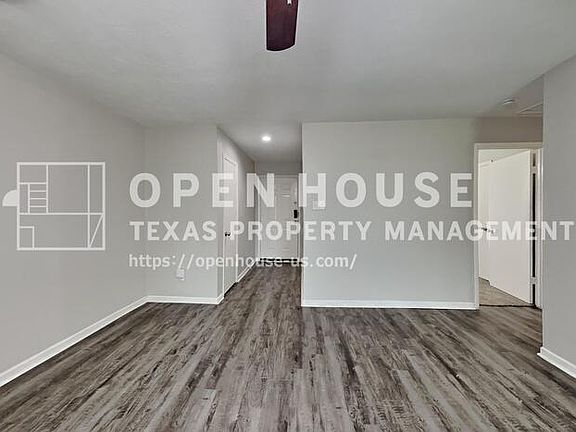 3rd image of 29107 Sedgefield St