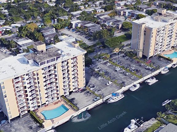 2nd image of 2020 NE 135th St #1