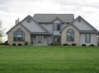 5015 Briar Ridge Ct, Burlington, WI 53105