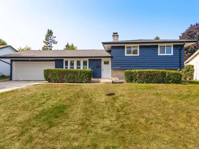 W174N9443 Joper ROAD, Menomonee Falls, WI, 53051