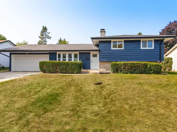 W174N9443 Joper ROAD, Menomonee Falls, WI 53051