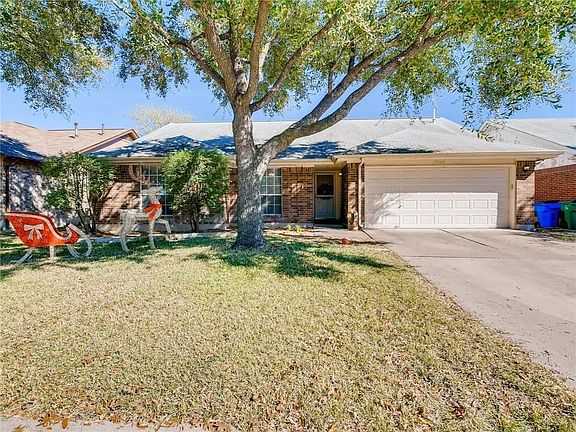 3rd image of 17103 Copperhead Dr