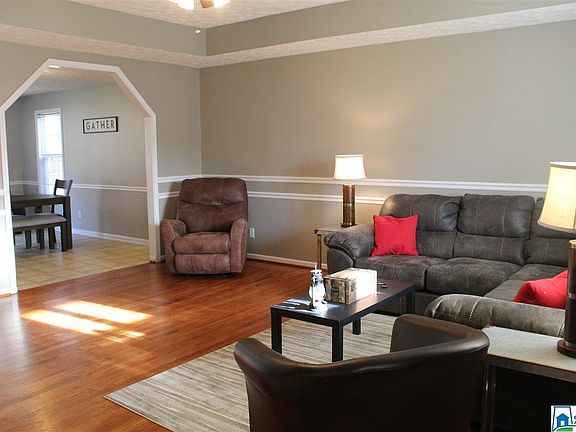 4th image of 115 Pebble Creek Dr