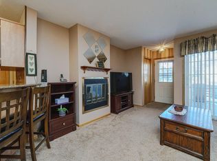 13154 Meadowood Curv NW #10NW, Minneapolis, MN 55448