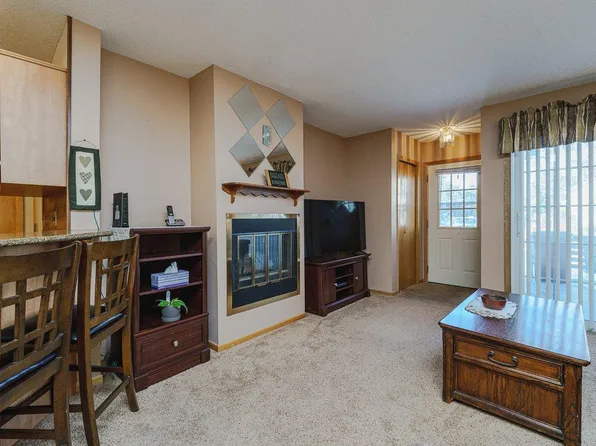 13154 Meadowood Curv NW #10NW, Minneapolis, MN 55448