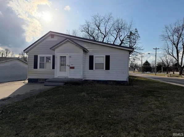 615 N Whitley St, Columbia City, IN 46725