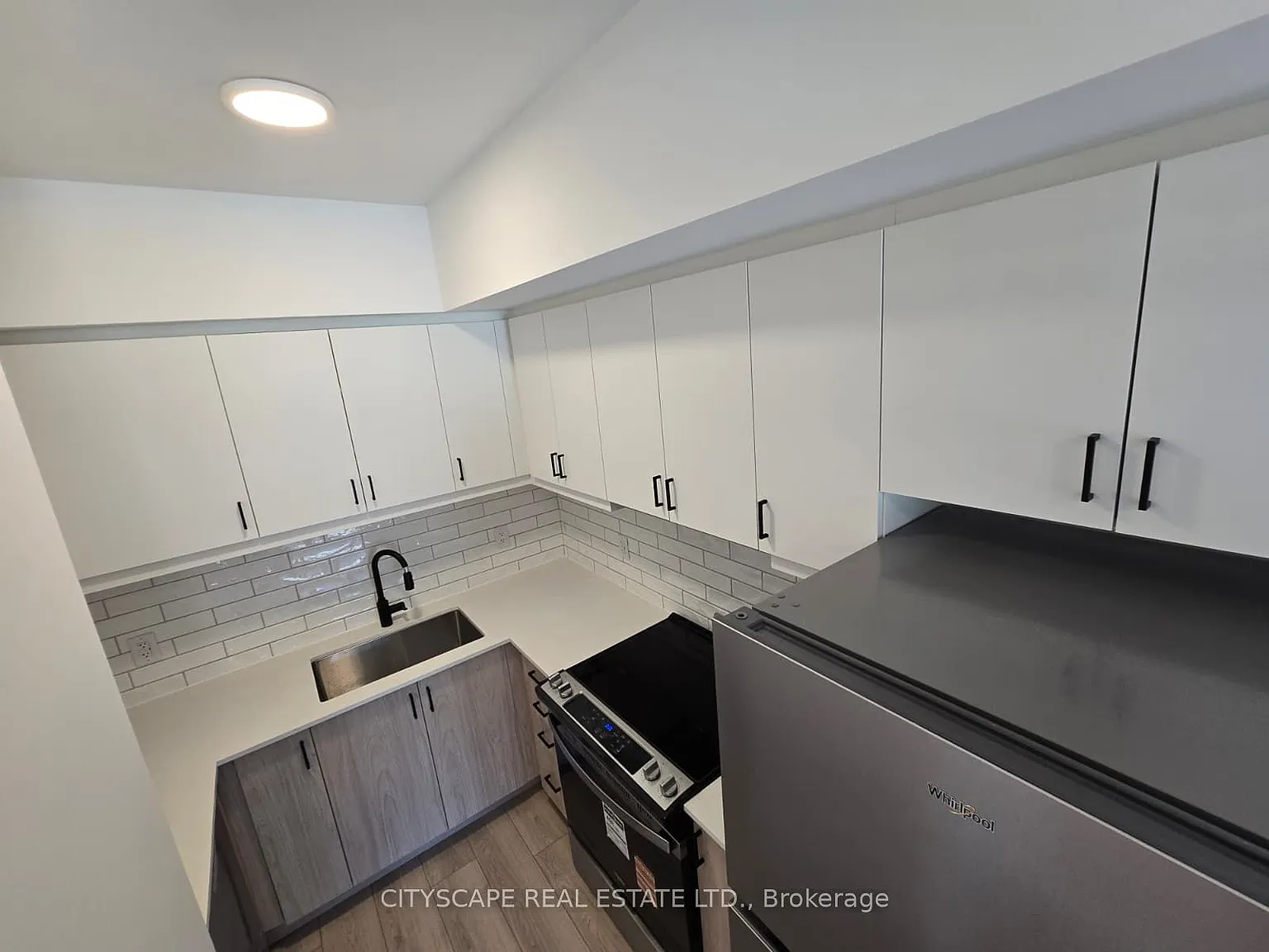 3 bed, $2,450 — Photo 4
