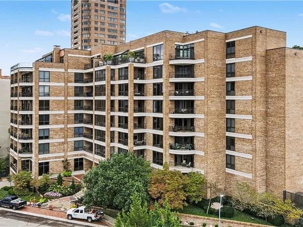 433 Ward Pkwy Unit 1, Kansas City, MO 64112