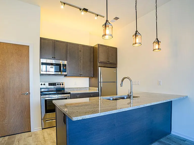 1404 Bainbridge St #B — Photo 7