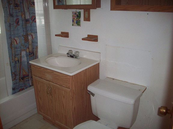 5th image of 3546 N Panama Ave
