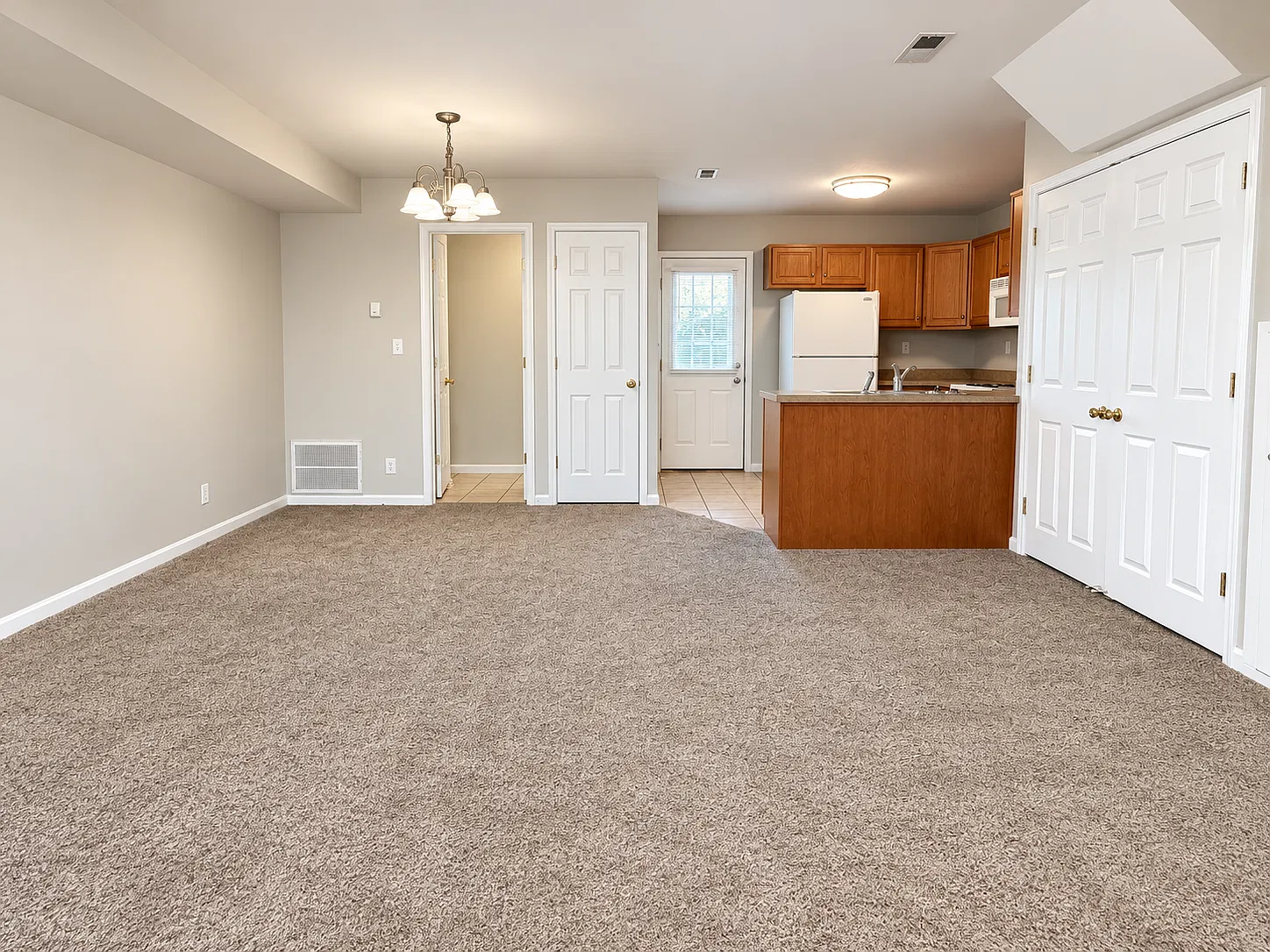 Somerset apartments — Photo 2