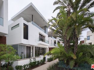 5922 Firefly Pl, Playa Vista, CA 90094