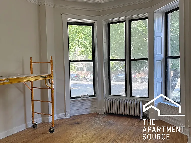 1017 N La Salle Dr #1 — Photo 2