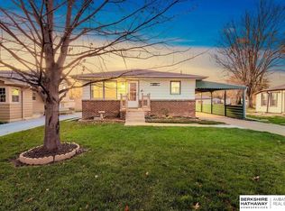 2524 Washington St, Bellevue, NE 68005