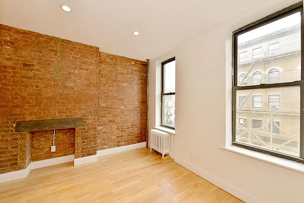 Rented by Weinstein Realty Group | media 12